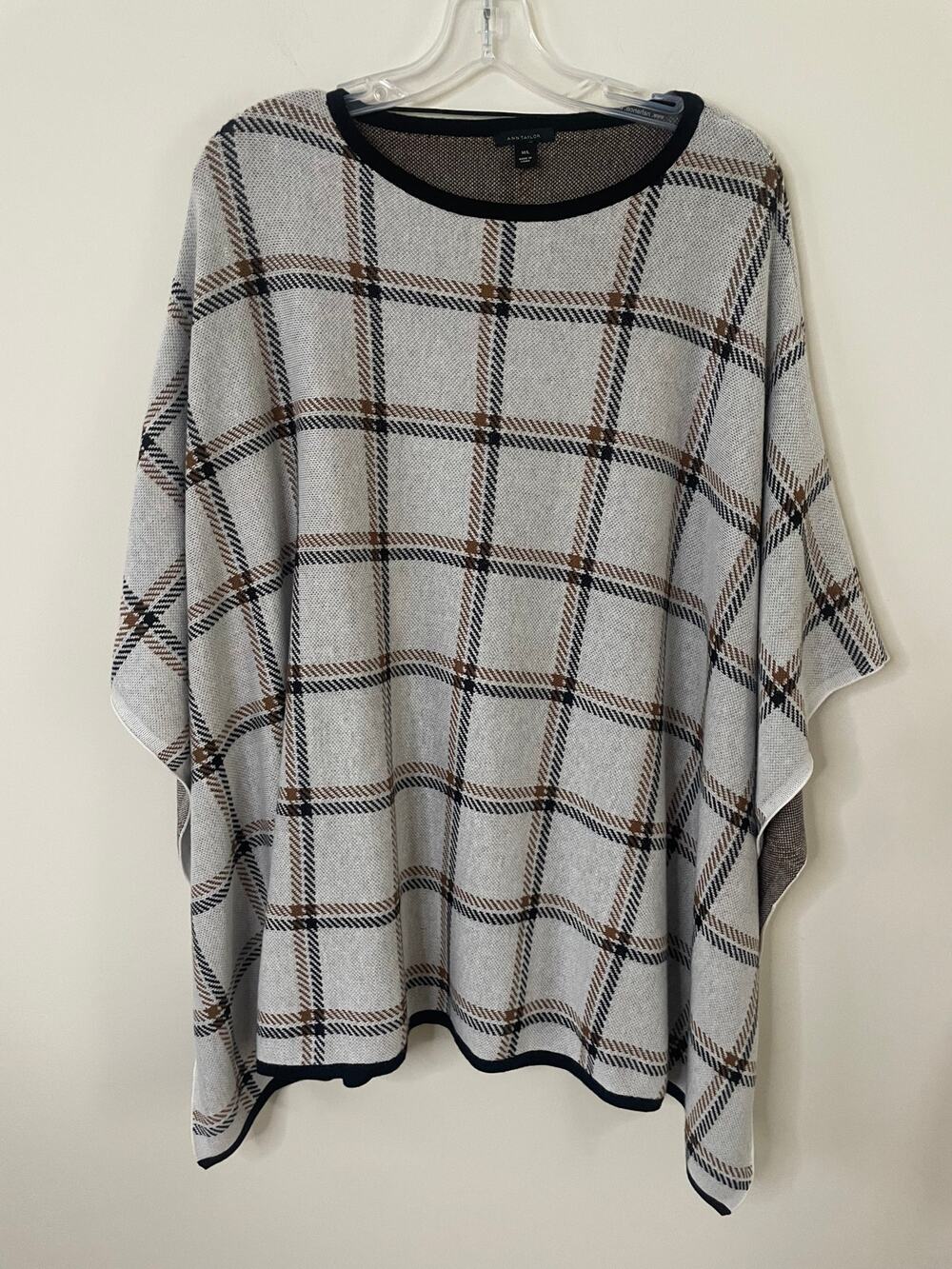 Ann Taylor Plaid Knit Poncho Sz M/L